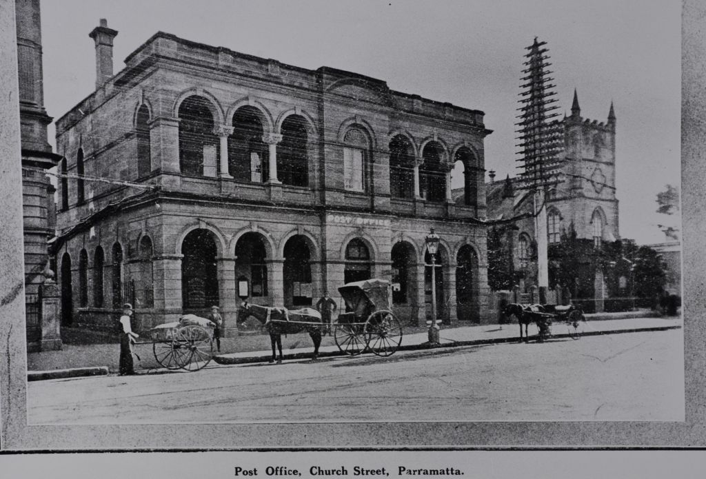 The Post Office and the Scots' Church (St. Andrew's) in Church Street, Parramatta, circa 1900