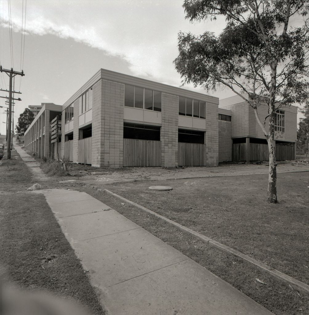 Dundas Community Centre, Health Centre and Branch Library. 21 Sturt St, Telopea. City of Parramatta Archives: ACC002/110/029