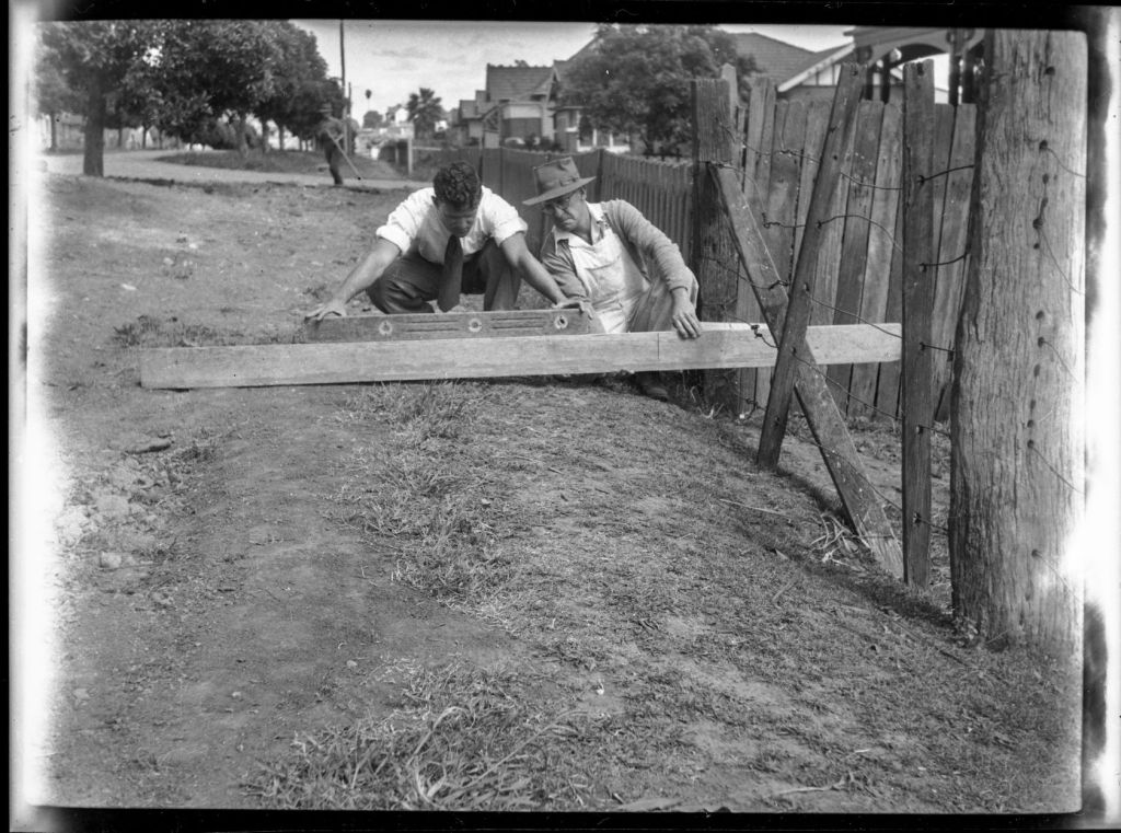 Weston Street Reserve Crossfall Existing Low Level. Circa 1951. (from PRS111: Photographic Negatives - Parramatta City Council Engineers' Department) City of Parramatta Archives: PRS111/044