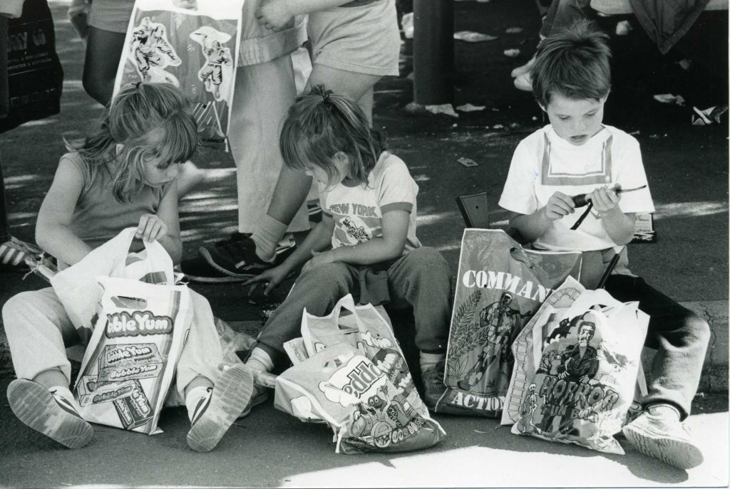 Kids with showbags 1980s