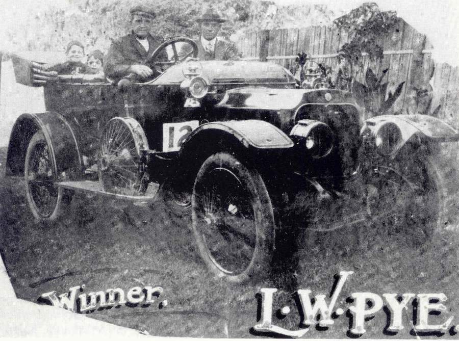 Leslie W Pye – Parramatta Chemist and Cricketer