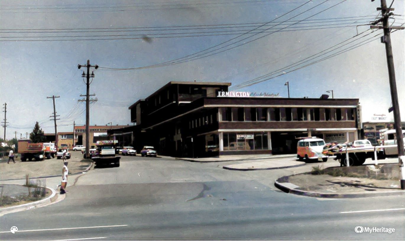 Ermington Club Hotel, River Road, Ermington N.S.W., circa 1970. (Source: Australian National University, The Noel Butlin Archives Centre, N60-YC-241 http://hdl.handle.net/1885/733712784, colourised using MyHeritage in Colour https://myhr.tg/1Q6efgV4)