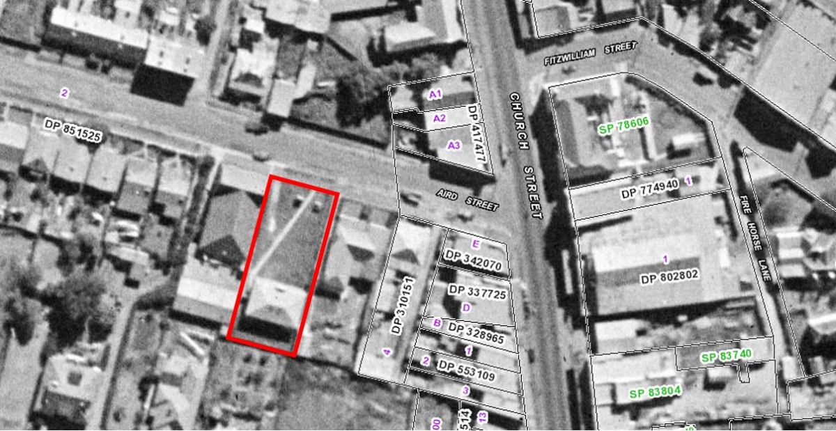 1943 aerial image of 51 Aird Street, Parramatta (section 3, lot 39) (Source: NSW Spatial Services Six Maps)