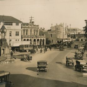 Church Street intersection Macquarie Street - circa 1920. City of Parramatta Archives: ACC198/039.